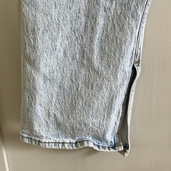 EUC 70’s High Slim Straight Levi’s jeans in a light blue wash. - Picture 10 of 16